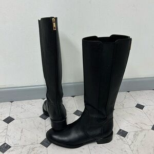 Tory Burch genuine leather boots, size 9. Made in Brazil. Great condition.
